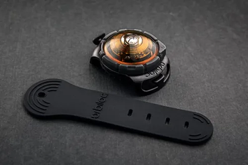Orbiloc_Dog_Dual_Adjustable-Strap_Amber_600x400.jpg.webp