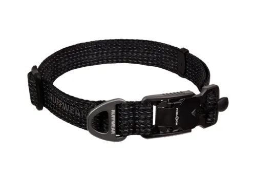 Compressed_PNG-2593_Ridgeline-Collar_Obsidian-Black_Main_STUDIO_1.webp